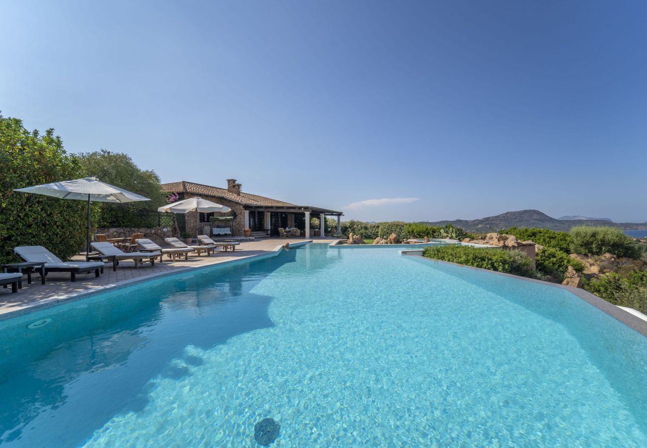 Villa in Porto San Paolo - Villa Panorama