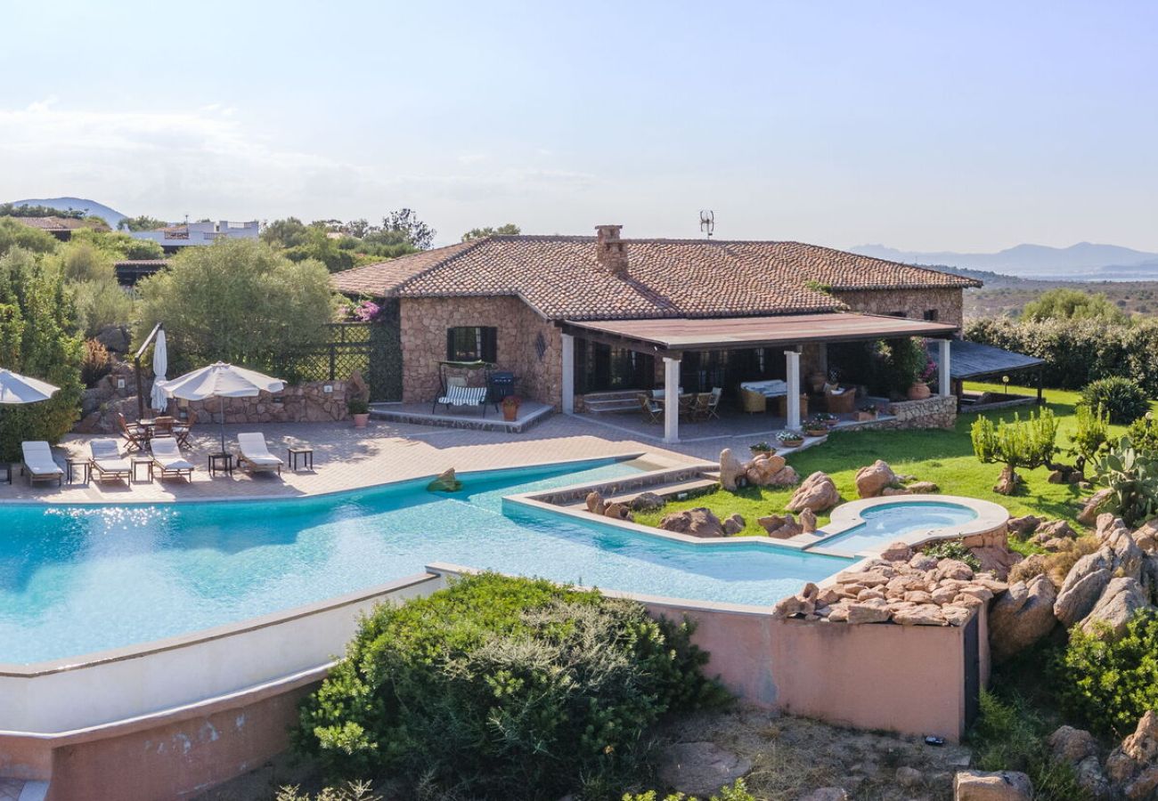 Villa in Porto San Paolo - Villa Panorama