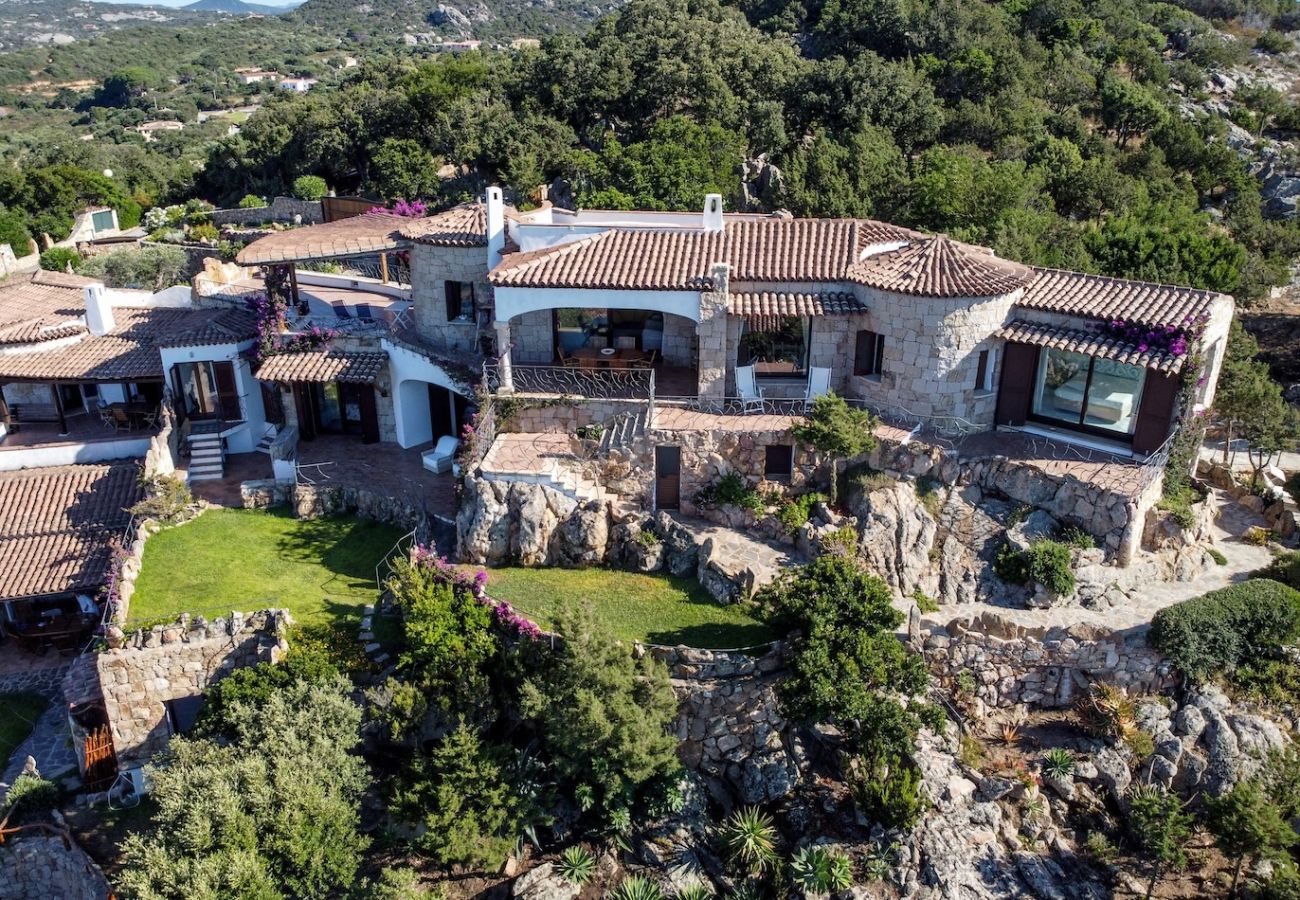 Villa in Baia Sardinia - Villa Quercia