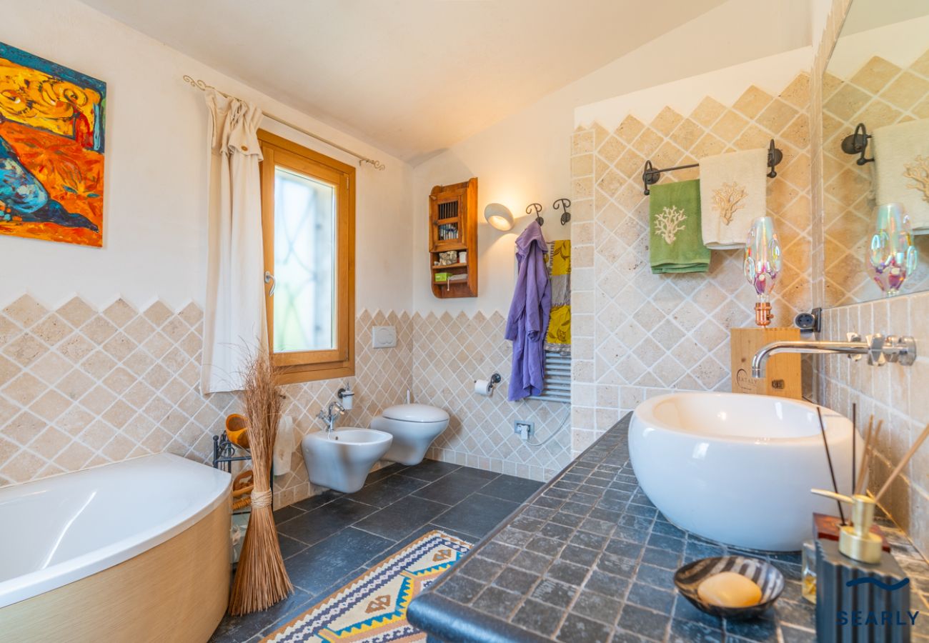 Villa in Cannigione - Esclusiva proprietà con piscina zona Cannigione
