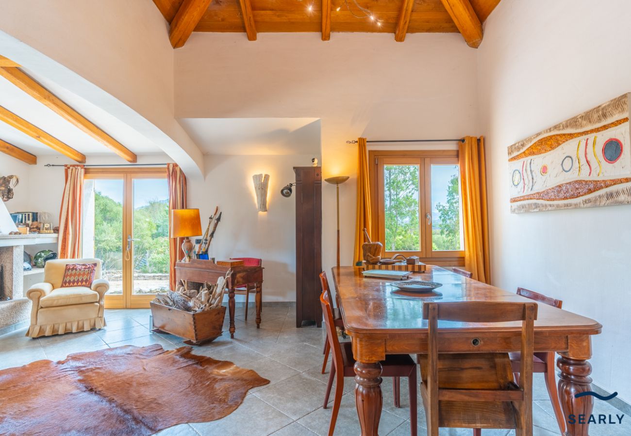 Villa in Cannigione - Esclusiva proprietà con piscina zona Cannigione