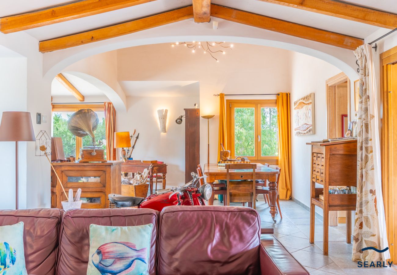 Villa in Cannigione - Esclusiva proprietà con piscina zona Cannigione