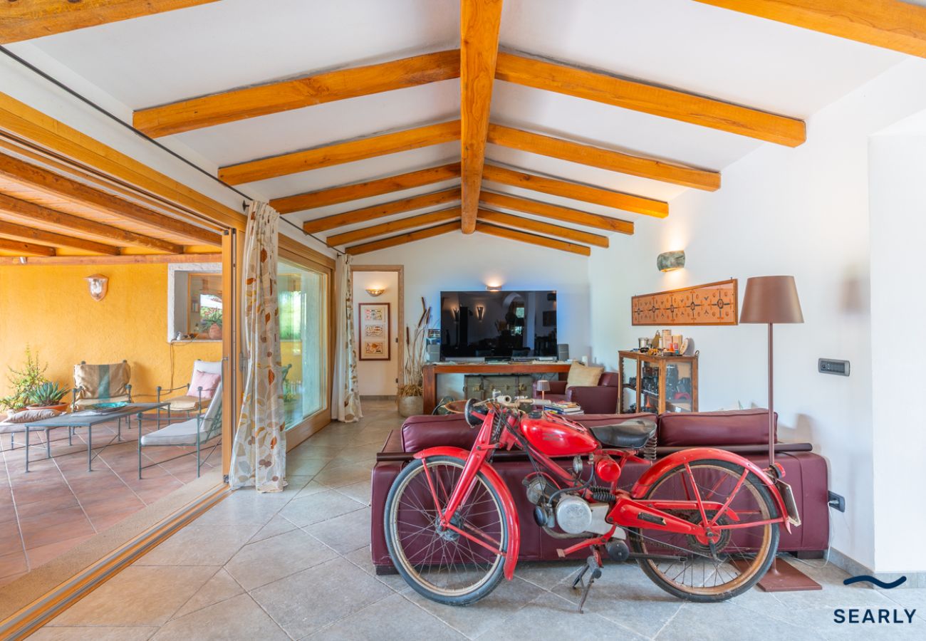 Villa in Cannigione - Esclusiva proprietà con piscina zona Cannigione