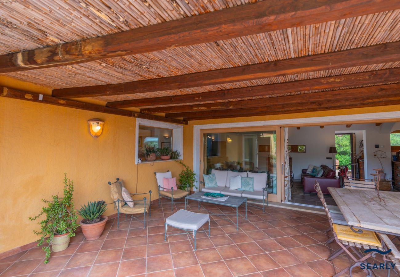 Villa in Cannigione - Esclusiva proprietà con piscina zona Cannigione