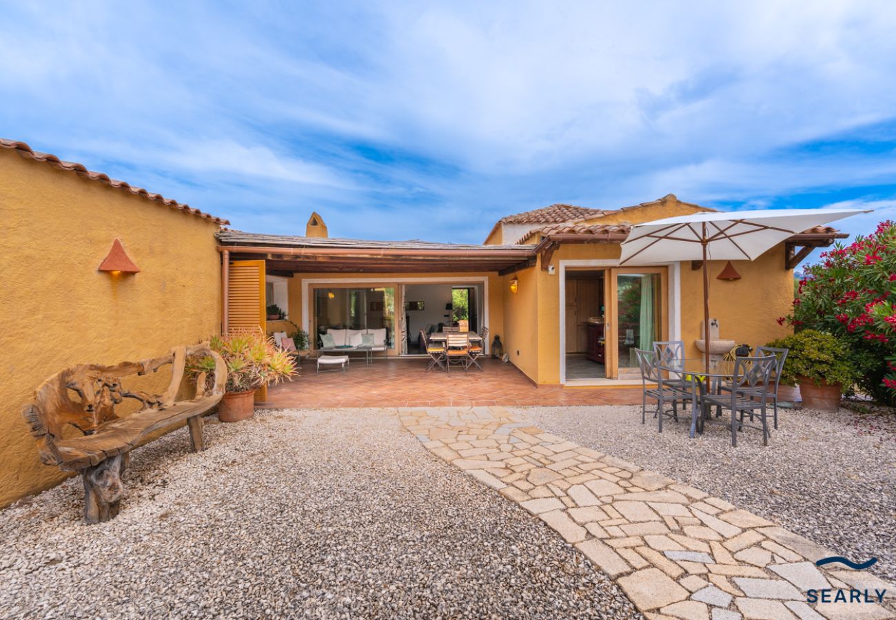 Villa in Cannigione - Esclusiva proprietà con piscina zona Cannigione