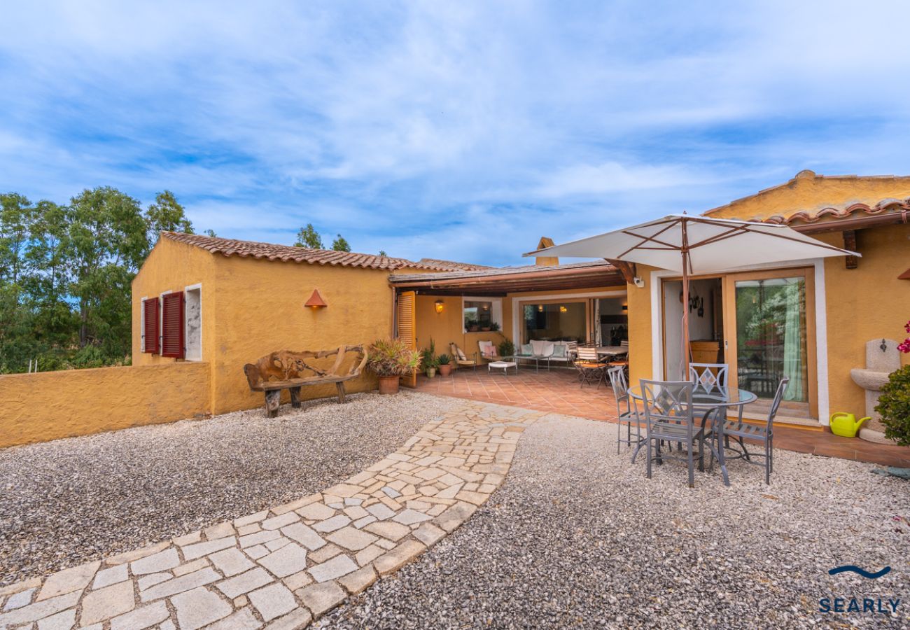Villa in Cannigione - Esclusiva proprietà con piscina zona Cannigione