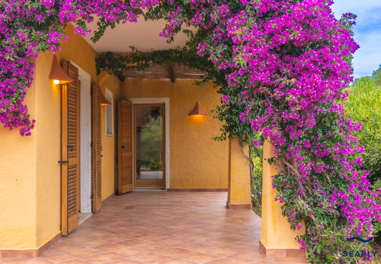 Villa in Cannigione - Esclusiva proprietà con piscina zona Cannigione